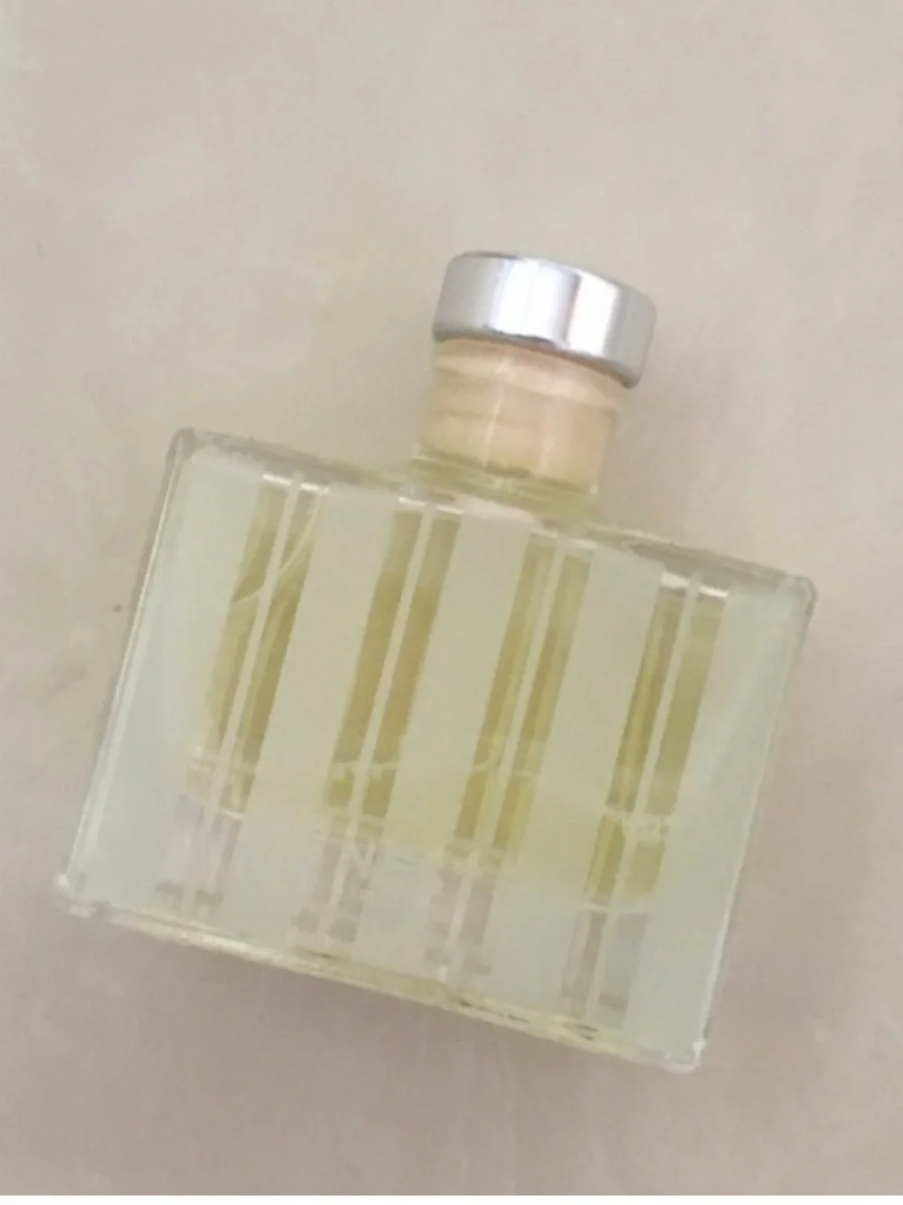 Nest Fragrances Grapefruit Reed Diffuser - 1.3 oz. - NEW